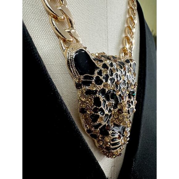 Natasha Signed Leopard 🐆 statement necklace Gold NEW with tags - Picture 3 of 4